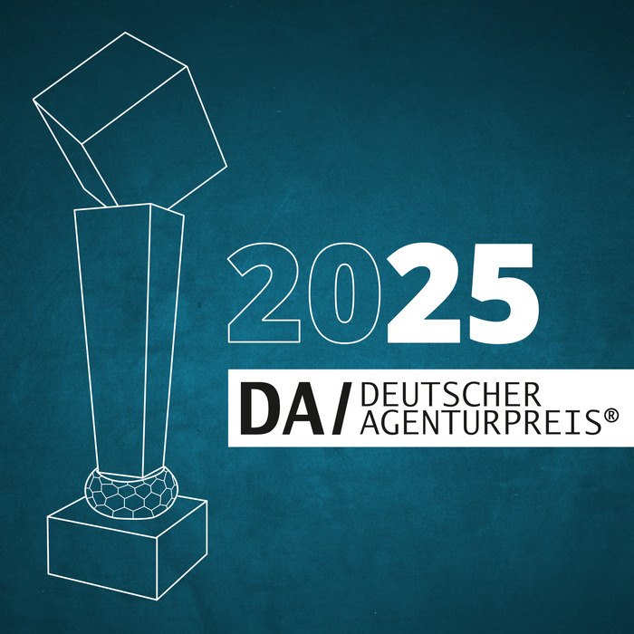 Logo des Deutschen Agenturpreis 2025 verliehen an Deichblick GmbH für hervorragende B2B Filmproduktion. Auszeichnung für Deichblick GmbH.